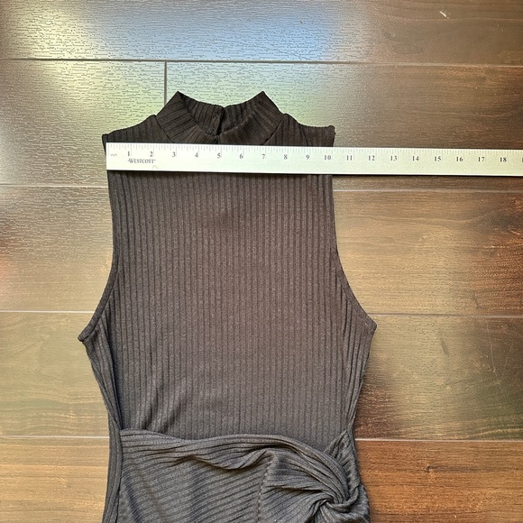 Forever 21 Black Ribbed Midi Dress - Picture 4 of 7